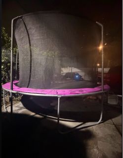 Trampoline (14ft)