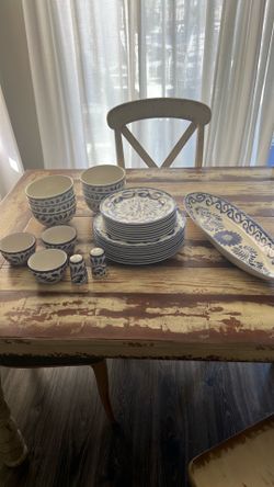 Pottery Barn Puebla Melamine Dinnerware