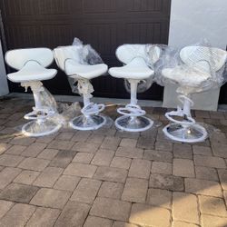 New 4 White Bar Stools 