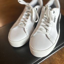 Puma Sneakers