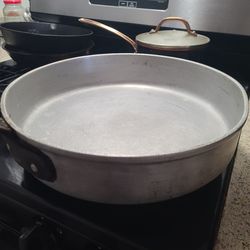 Extra large 14 inch Wagner Ware Heavy thick Magnalite Skillet. Commercial. 2164