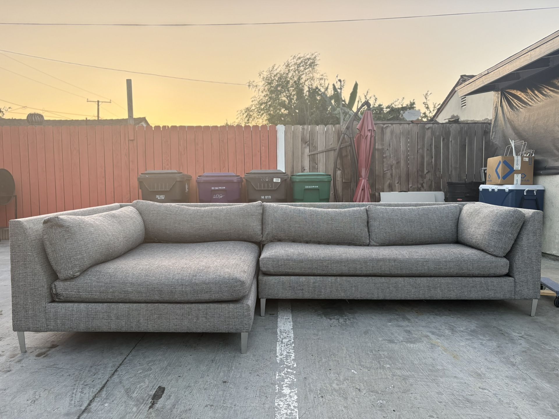 CB2 Decker Sectional Couch 🚚