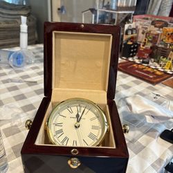 Howard Miller desk Clock