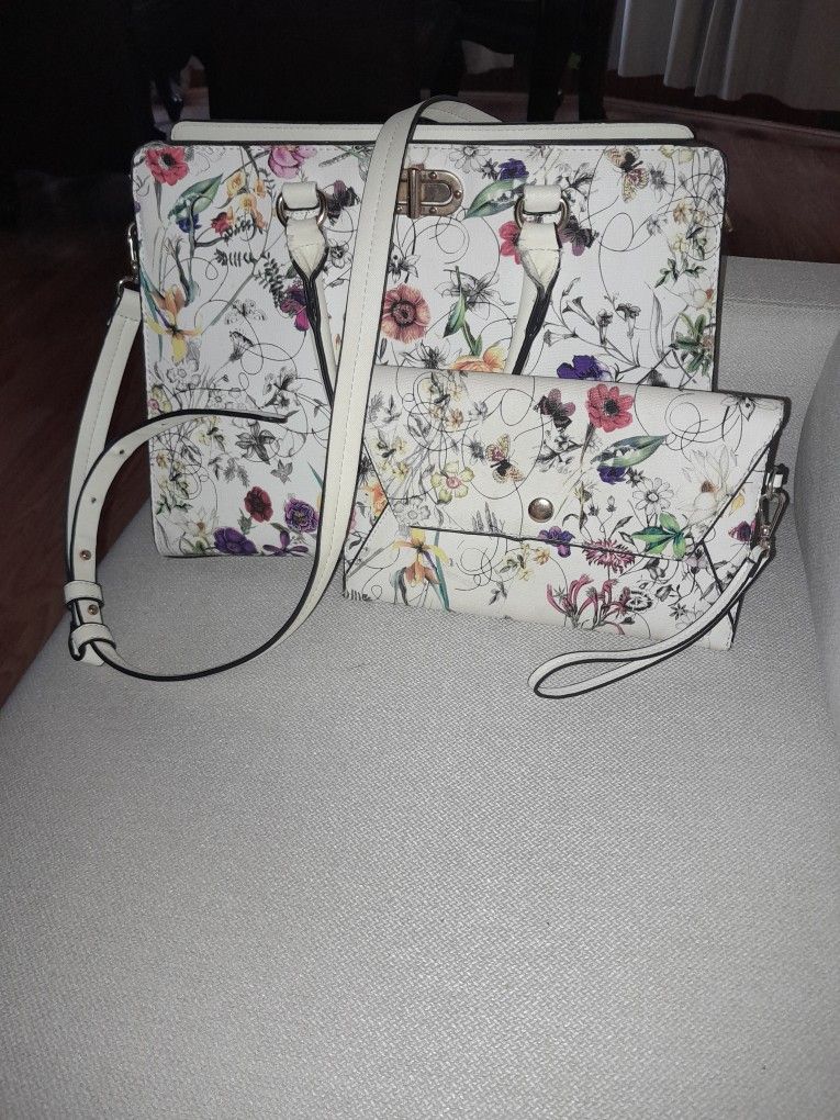 White Floral Purse With Wallet And Extra Strap