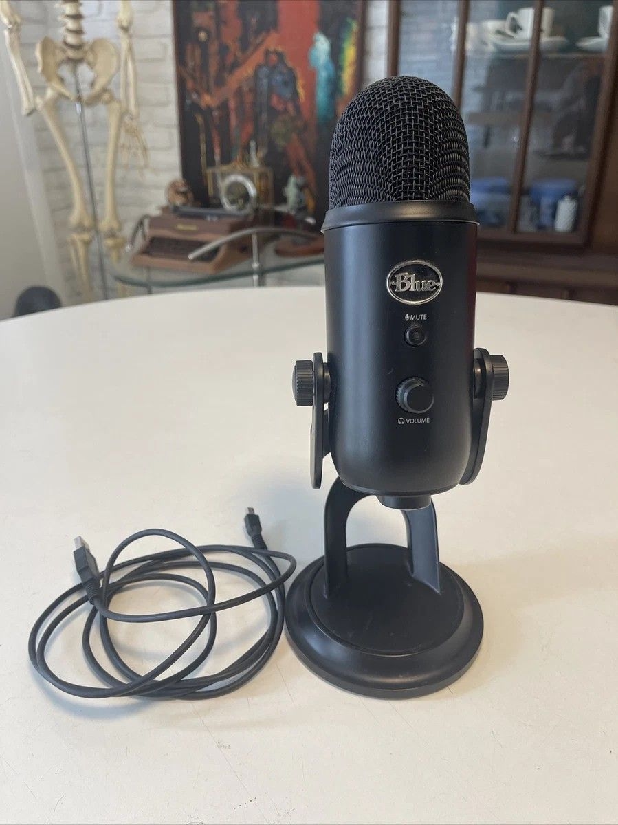 Blue Yeti A00132 Black USB Wired Multi- Pattern Microphone w/ Shock Mount & Cable