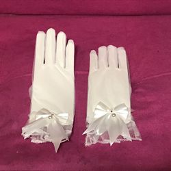 Hand-sewn Deep Sea Shell Pearl Exquisite Bridal Gloves