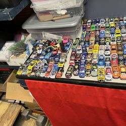 Huge Lot Of NASCAR .over 350 Cars