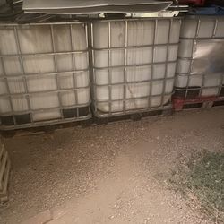 275 gallon Totes 