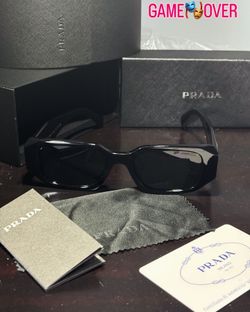 Prada Sunglasses’s📍
