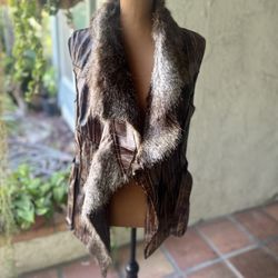 Dolce Cabo Fur Armless Brown Jacket With Adjustable Belt 