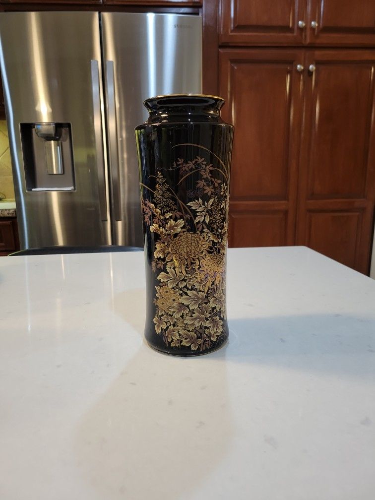 Vintage Japanese Shibata Chrysanthemum Vase