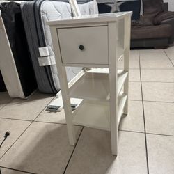 White night stand 