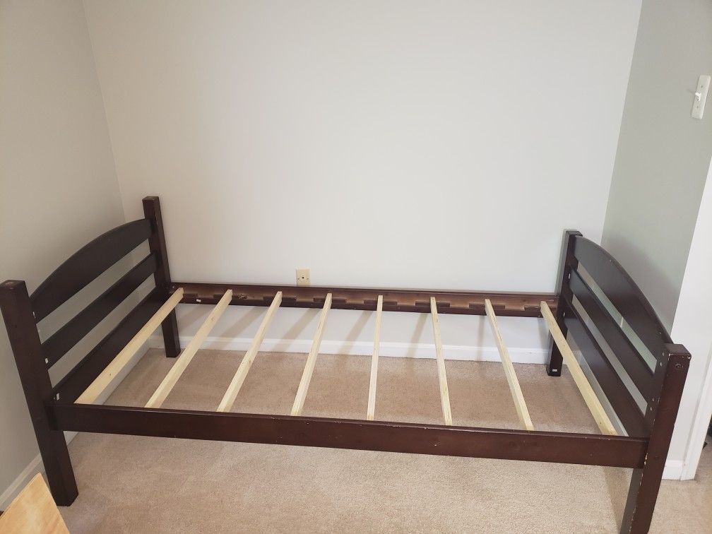 2 Twin Bed Frames ( Or Converts To 1 Bunk Bec)