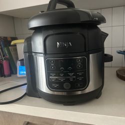 Ninja Kitchen Pressure Cooker