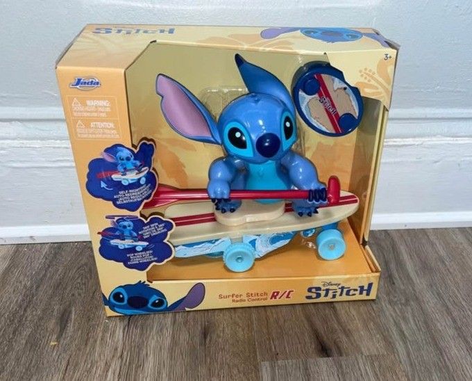 Jada Toys Radio Control Car with 360 Spin