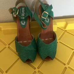 Women’s Wedges Green Size 8 