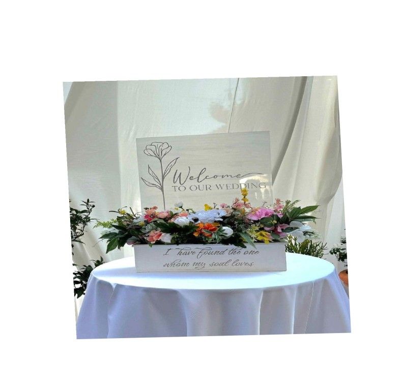 fly left Perfect Your Big Day with Graceful Wedding Accessories