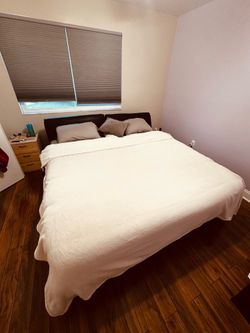 Sleep Number i8 Split King Adjustable Bed – Excellent Condition