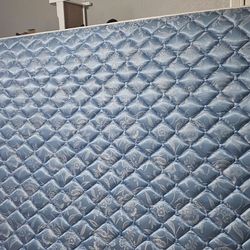 Queen Mattress And Boxspring Set 