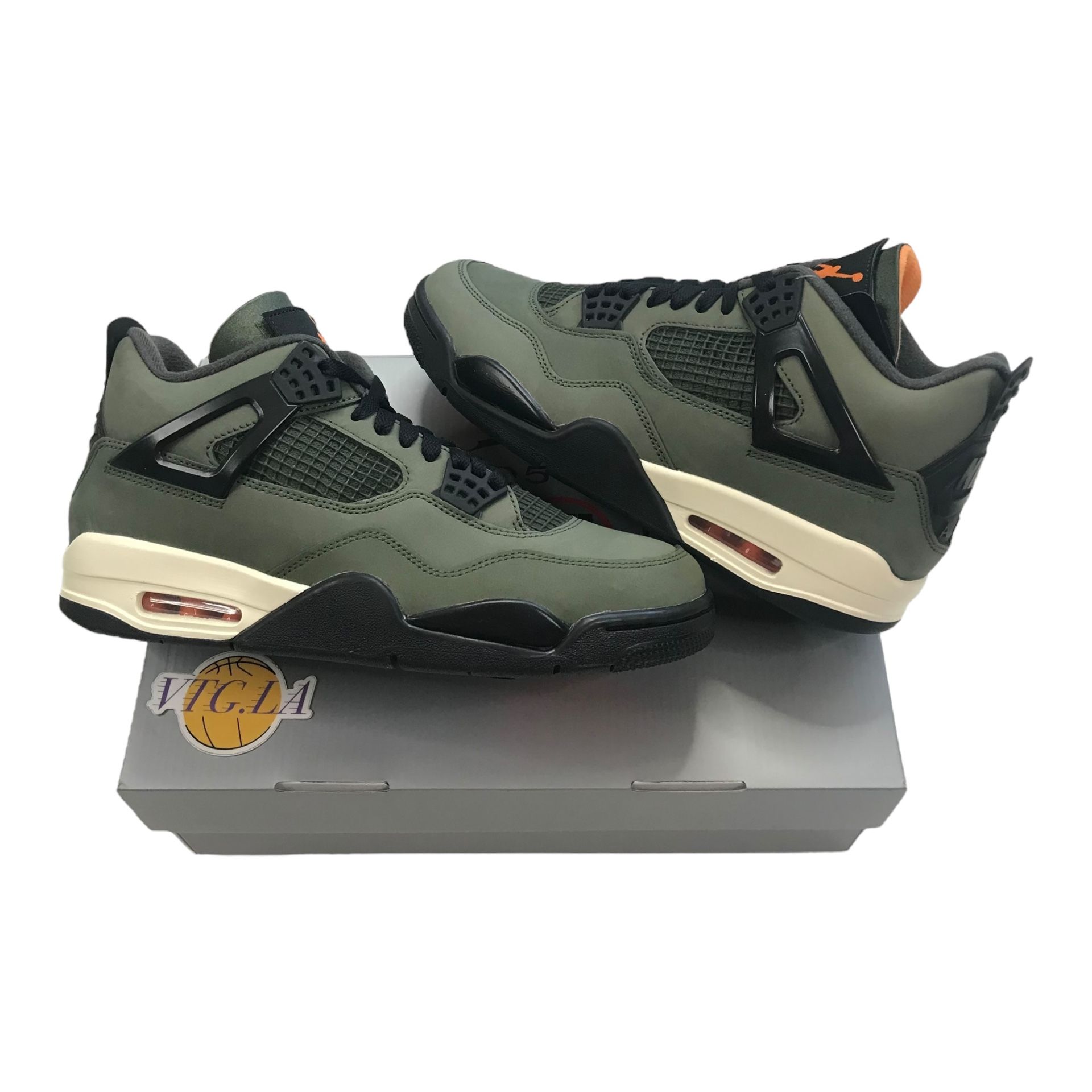 Size Undefeated x Air Jordan Retro 2025 Green UNDFTD Travis