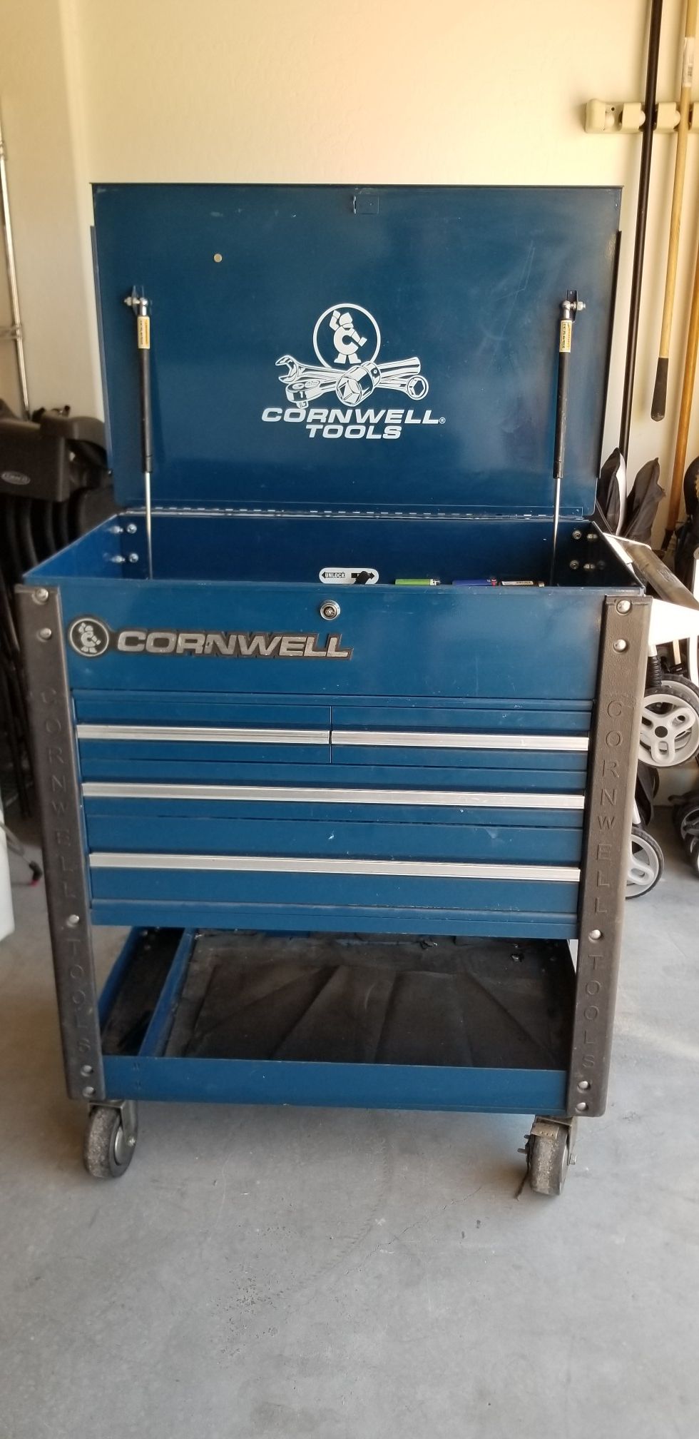 Cornwell tool cart / tool box for Sale in Las Vegas, NV - OfferUp