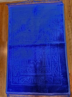 Brand New midnight blue  valver prayer Rug.