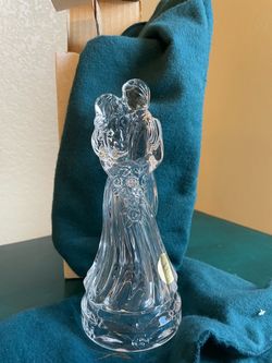 Crystal Wedding Couple Figurine