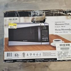 West Bend Microwave Oven
