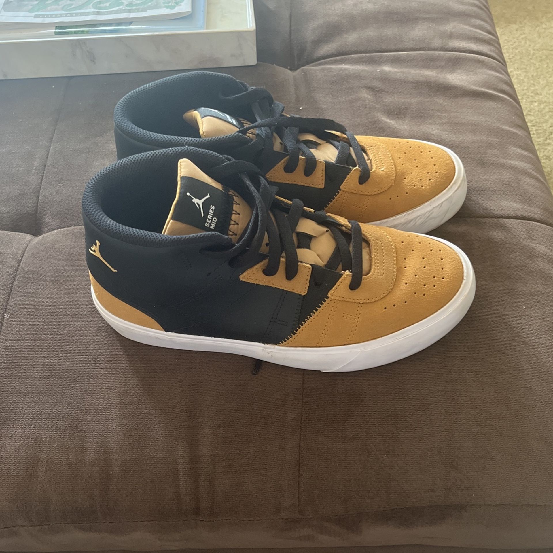 Jordans mid brown