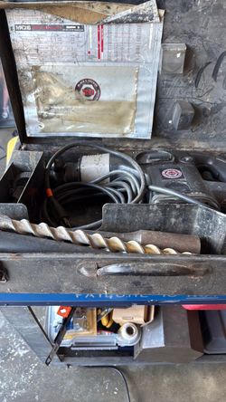 Macho rotary hammers