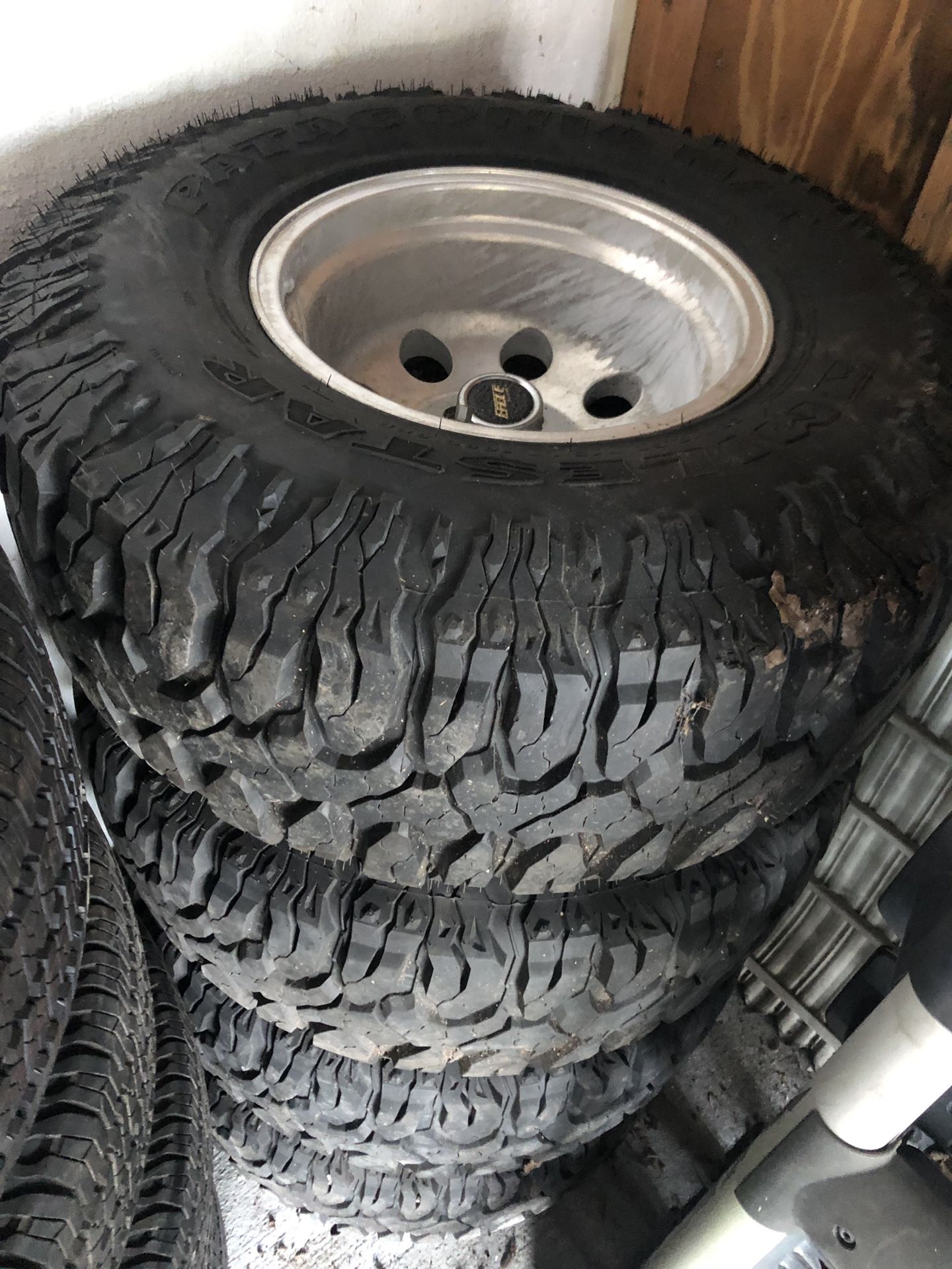 Jeep Wrangler Wheels And Off Road Mud Tires