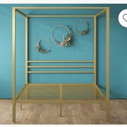 Metal canopy platform bed (full)