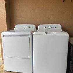 HotPoint Washer & Gas Dryer Set