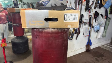 Ltd Snow Kids Size 2 Board Boot  