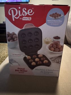 Dash Donut/ Cake Pop Maker - Brand New In Box!