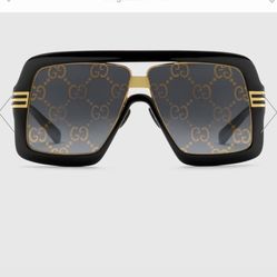 Gucci Oversize Sunglasses  With Gold Metal with GG Lens 