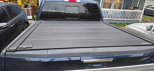 RetraxPRO XR Retractable Tonneau Cover
