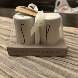 Rae Dunn Salt And Pepper Shakes