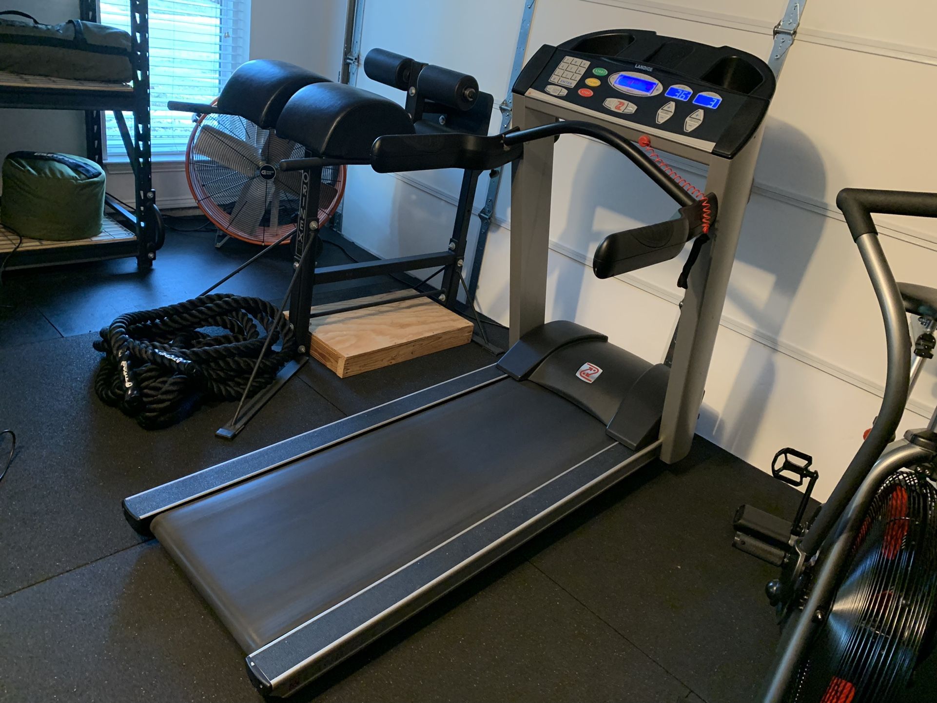 Landice L7 PRO Sports Trainer Treadmill