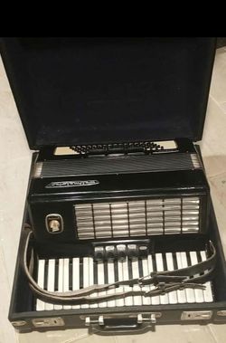 Westminster German Accordion
