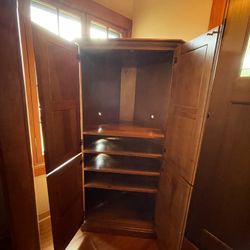 Entertainment Cabinet 