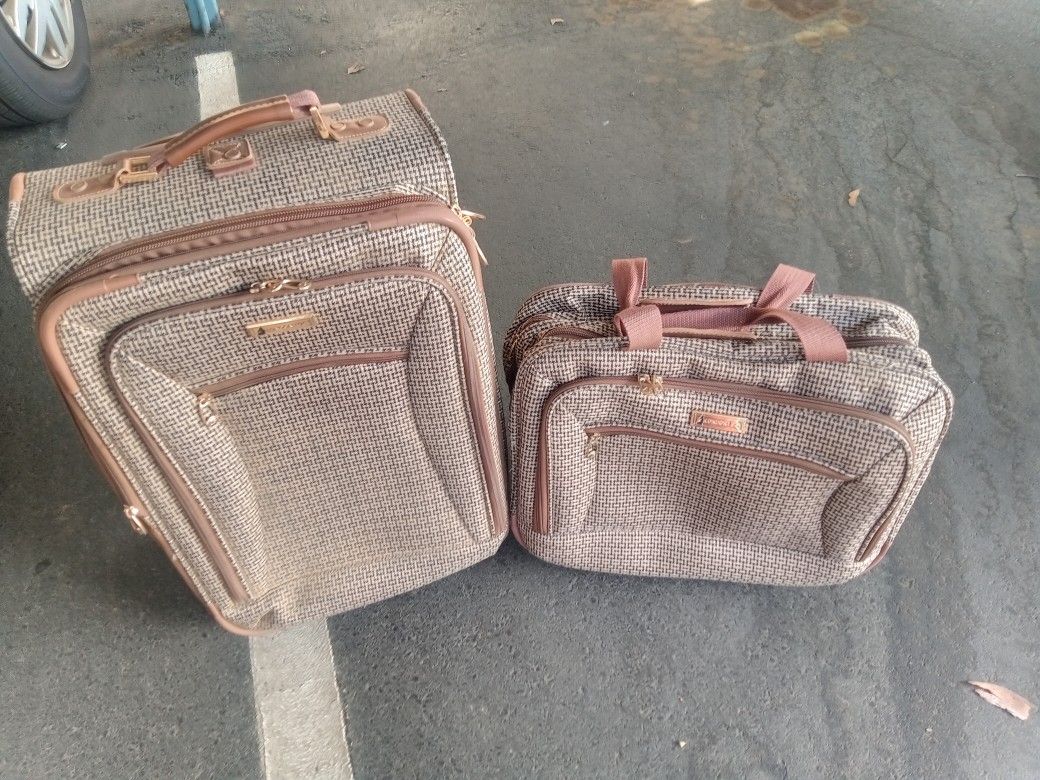 Vintage London Fog Luggage Set 