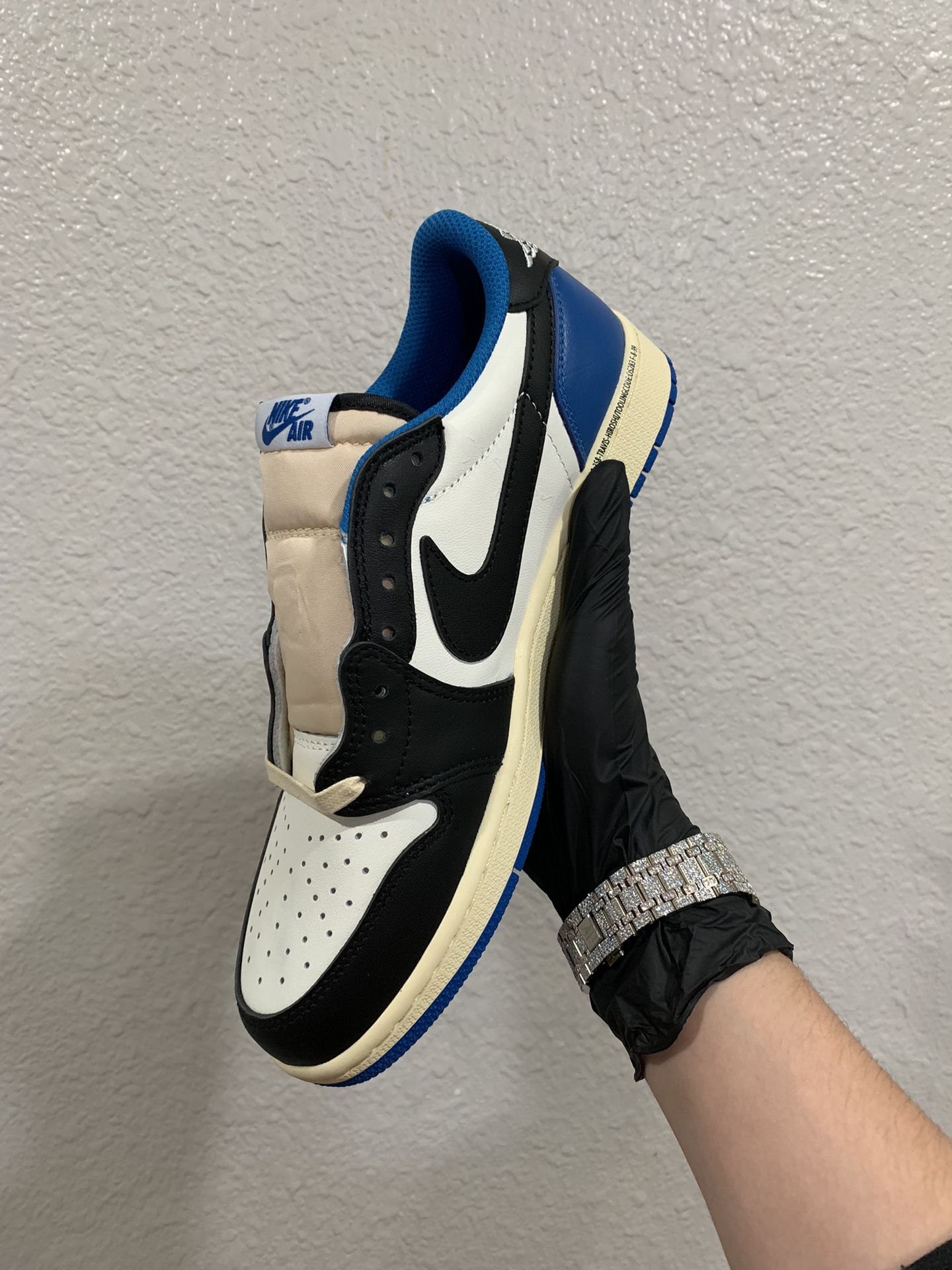 Jordan 1 Fragments X Travis