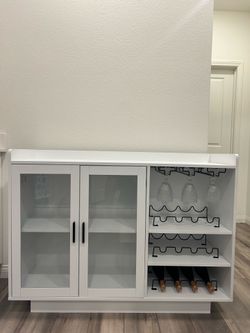 White Wine Bar Cabinet with Glass Doors