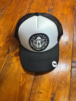 Trucker hat