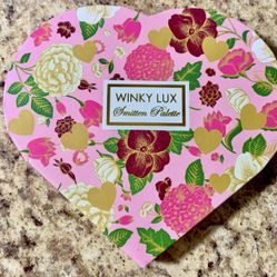 Winky Lux Smitten Eyeshadow Palette 