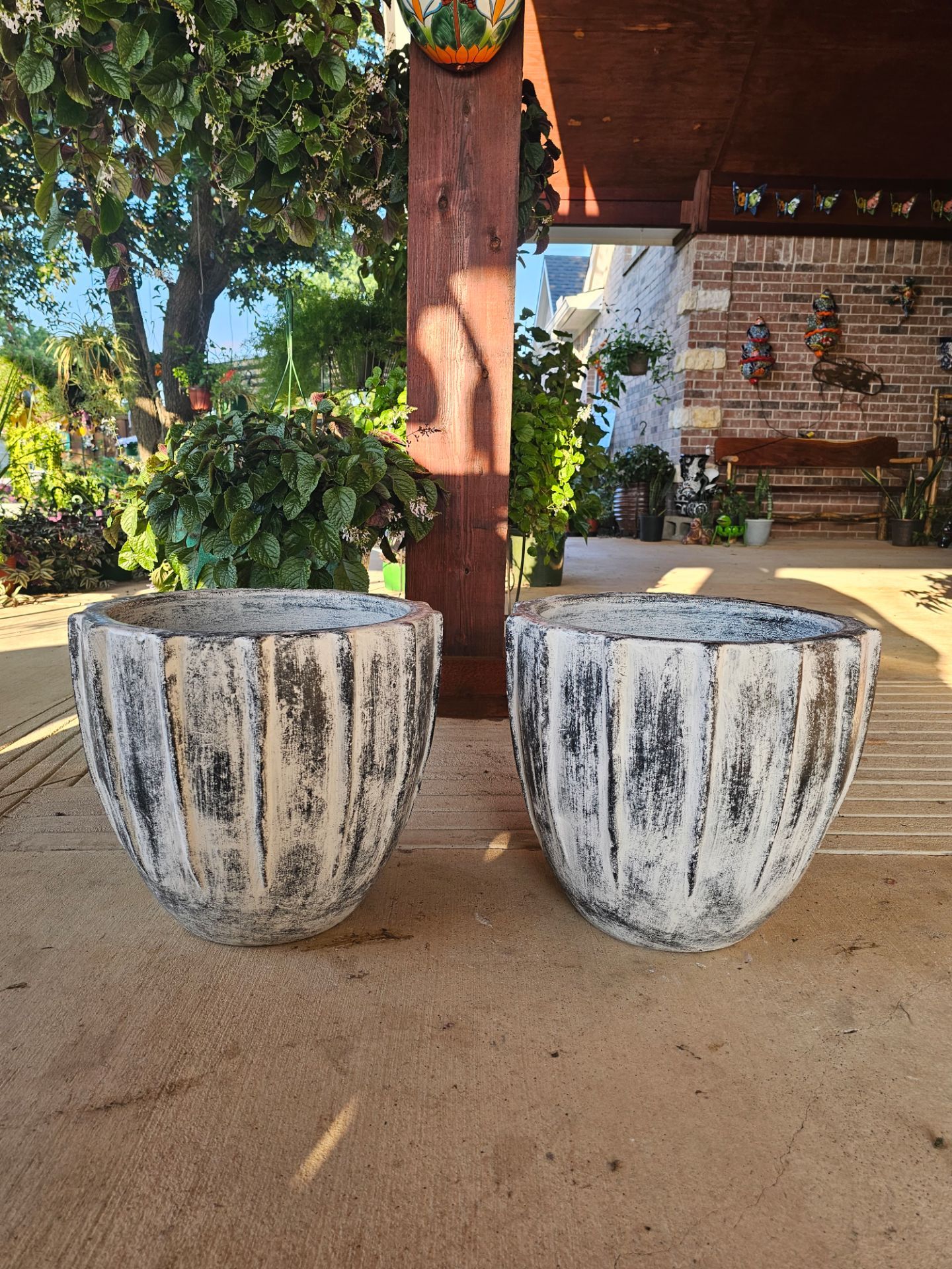 Small Rustic Black Stripe Clay Pots . (Planters) Plants, Pottery, Talavera $55 cada una.