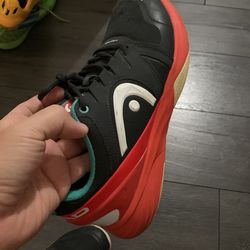 Head Tennis Shoes 8.5-9 US Size