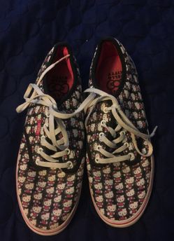 Hello Kitty Shoes