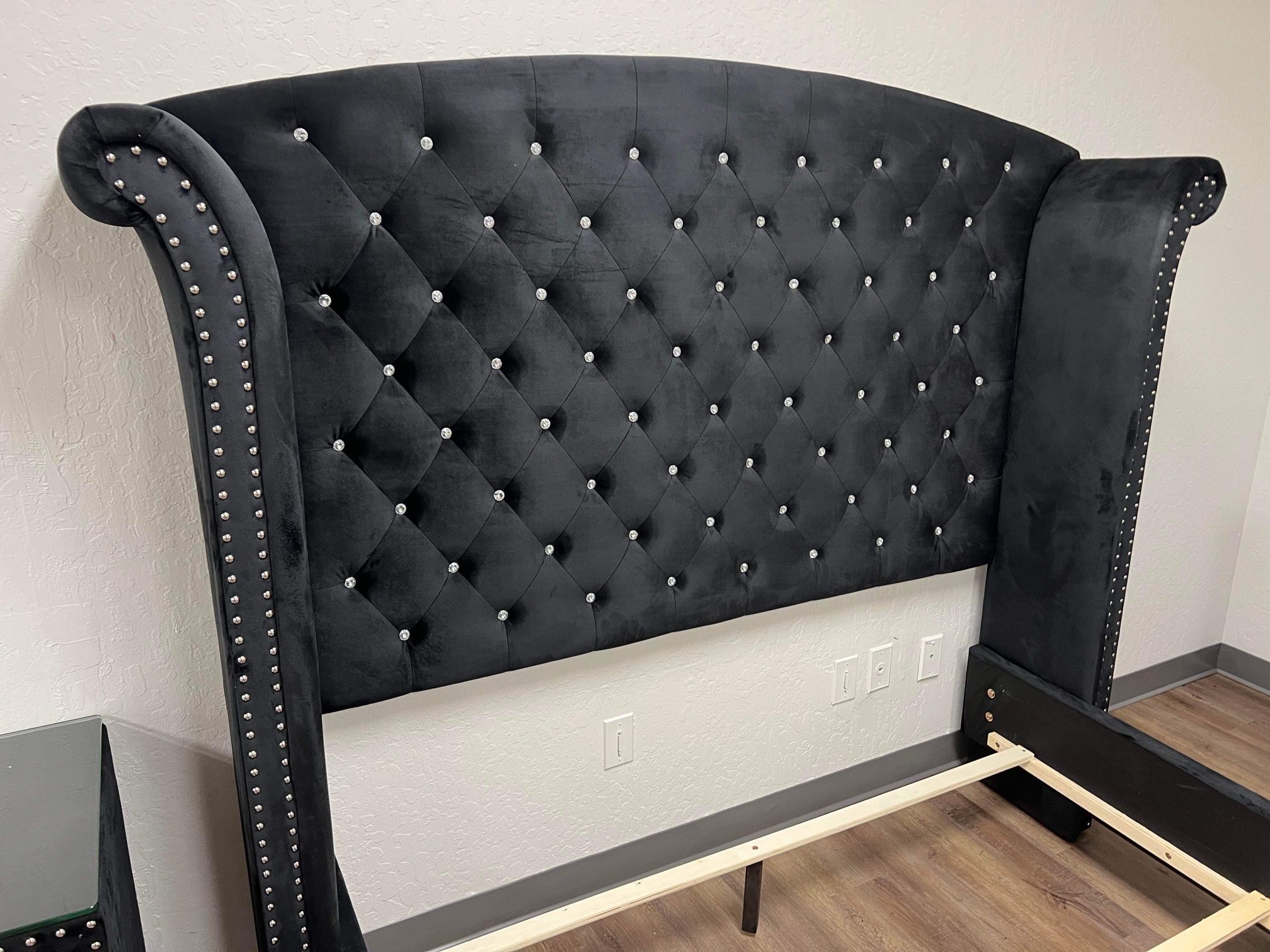 Black King Size Bedroom Set